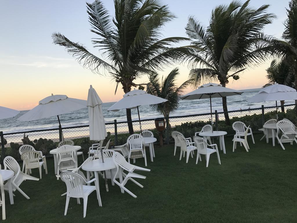 Flat Guarajuba Beira Da Praia Pe Na Areia Zewnętrze zdjęcie